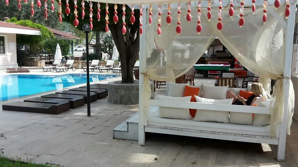 Vento Hotel Ολουντενίζ