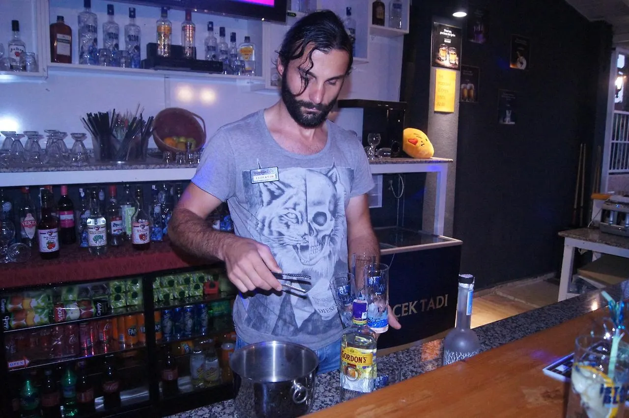 Vento Hotel Ολουντενίζ