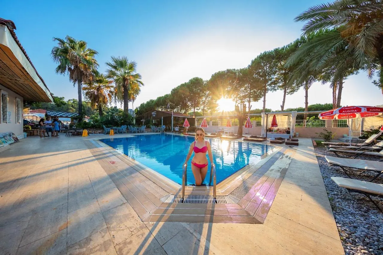 Vento Hotel Ολουντενίζ